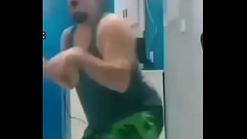 Preview 4 of Adanali Yavru - BLUEZAO GEMENDO GOSTOSO IMITANDO DINOSSAURO