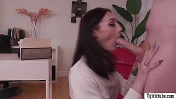 Preview 2 of All Horine Xxx Video - Office janitor anal fuck hes shemale boss