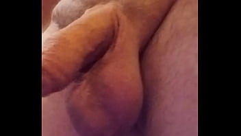 Preview 2 of Ryan Conner Hoit Xxx - Au repos testicules qui pendent - 25/08/2023
