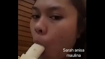 Preview 1 of English Sexey Video Hindi Me - Asian girl sucking banana for fun