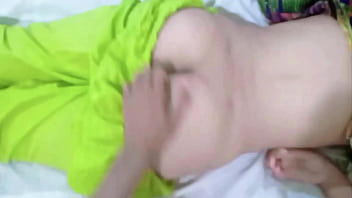 Preview 1 of Pakastani Tweak - Jija sali during body massage and fucked her hard Massage ke bahne chudayi