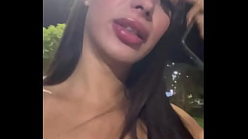 Preview 1 of Yourizan Beltran Big Boobs - Mamando uma fileira de rola na praia a noite