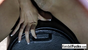 Preview 3 of Bagale Xxxx Hto Vidio - Kendall has way too much fun getting her pussy all wet