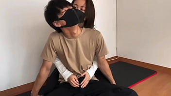 Preview 1 of Big Poonxxx - 【M男調教】激しく手コキされて快楽落ち！首絞めしながらねっとり亀頭責めで大量射精　ザーメン　SM　背面　乳首責め　デカチン　アクメ　超美女　巨乳　かわいい　投稿　個人撮影　素人　日本人　えむゆみ