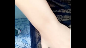Preview 1 of Latex Femdom Tube - Me sent&iacute_a muy sola y comence a tocarme mira mis tetas llenas de rico dulce