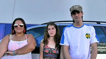 Preview 2 of Ww Nc Xxx - Yo y mi Novio Follamos delante de Nuestra Vecina y ella se Apunta