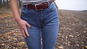 Preview 3 of 16 Yer Girl Rep Sexy Video - Milf Teasing Her Big Cameltoe In Blue Jeans Outdoors