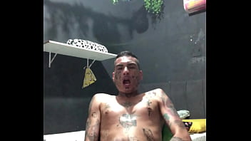 Preview 3 of Kreme Scene - Fui pego batendo uma escondido
