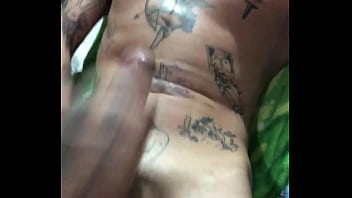 Preview 4 of Kreme Scene - Fui pego batendo uma escondido