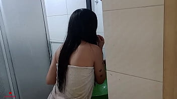 Preview 1 of Sania Mirza Nude Boob Bouncing - par de hermanastras se dan una ducha bien cachonda hasta tener sexo (parte 1)