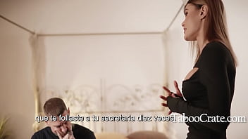 Preview 1 of Louise Jenson Couch - Wife Makes Husband Eat Strangers Creampies Out Of Her Pussy To Punish Him For Cheating (Spanish Subs)