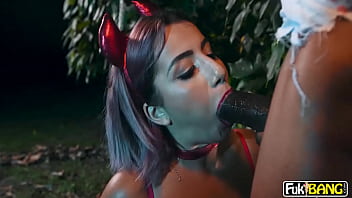 Preview 2 of Bit Titis Cuba Mom - Roxie Sinner Her Zombie Swalloween