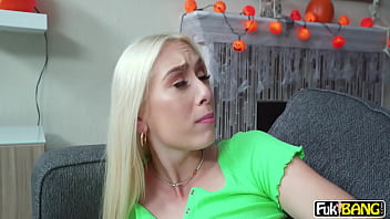 Preview 1 of Neyer Xx - Valerica Steele,  Kay Lovely Her Halloween Hookup