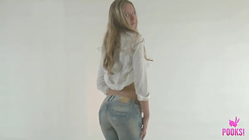 Preview 1 of Bus Jacki - Small Boobed Blonde Hindi Shows Off Her Nice Ass And Lovely Snatch!