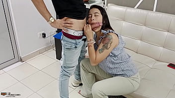 Preview 2 of Punjabi Desi Xxxx - Le chupo la polla a LIAM hasta darme toda su leche en mi boca