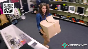 Preview 1 of Odiaxxxvideo Desi - Ela estava a procura de um emprego