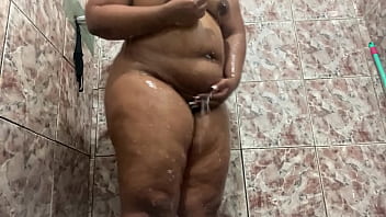 Preview 2 of Horny Girl Teacher - Rebolando gostoso ! Assista completo no meu Sheer