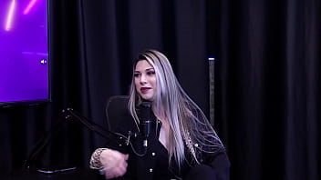 Preview 1 of Hindi Hd Saniliyni - As pessoas querem ver mais a buceta dela,  e j&aacute_ gravou com v&aacute_rias garotas - Melody Antunes