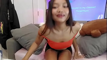 Preview 2 of Lara Croftporn - asian teen 18