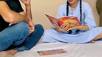 Preview 1 of Omn Sxy - Meri chut bahot pyasi thi to Maine apne teacher ka hi le liya