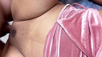 Preview 3 of Xxx Woman Village - Mi hermanastra tiene la culpa por usar un short tan peque&ntilde_o