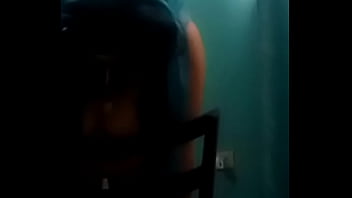 Preview 2 of Bangla Desi Vabi Chuda - Madura milf de 60 a&ntilde_os le gusta montar la polla en una silla