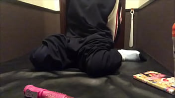 Preview 2 of Wife Has Orgasm With Stranger - ネットカフェで女子◯生がM字開脚でクチュクチュオナニーする様子を撮影