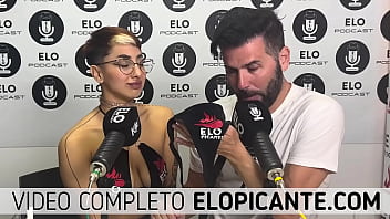 Preview 2 of Xxx Indena Video - NIKA PAGANI INTERCAMBIA LA TANGA CON ELO PODCAST