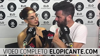 Preview 1 of Xxx Indena Video - NIKA PAGANI INTERCAMBIA LA TANGA CON ELO PODCAST