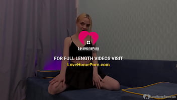 Preview 1 of Ende Girl - Showing my feet while toying my cunt