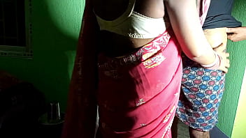 Preview 2 of Cam4 Kleine24 - चोर को रंगे हाथ पक ड़कर जोर से चुदाई कराई