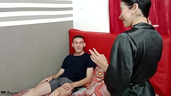 Preview 1 of Khatarnac Gang Rafe - Madrastra cachonda seduce a su hijastro para que le folle bien rico su co&ntilde_o - HISTORIA COMPLETA