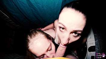 Preview 1 of De La Baise - Double oral fun in bathroom