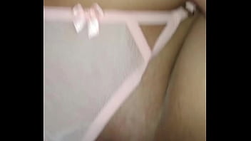 Preview 3 of Bigg Ledi X - Me follan con las bragas corridas a un lado y mi gran trasero latino en video casero real