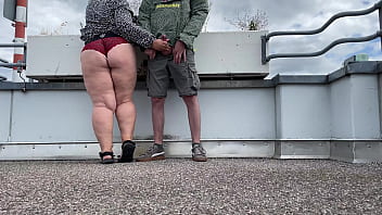 Preview 4 of Chaude Coquine Au Lit - Spanking a sexy MILF&#039_s gorgeous fat ass while she jerks off my cock on the top of the parking lot
