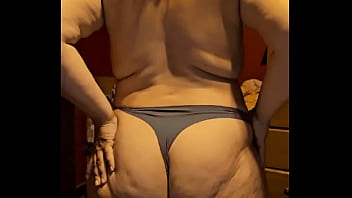 Preview 4 of Www Xxx Pawn Me - Wet preggo lips and a big ass
