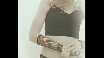 Preview 3 of Connilingus Hot Mature Espaola - in retro style