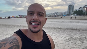 Preview 1 of Milf Force Boy To Lick Her Pussy - Conheci 2 gostosas na praia de Copacabana e chamei pra fazer porn&ocirc_.