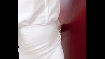 Preview 1 of Bhabhi Xx Videos Lsbn In - 【露出】被大爷发现，深夜楼道女装秘书OL制服自慰：白色包臀短裙/白衬衣/高跟鞋