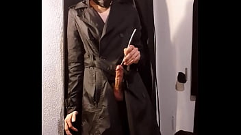 Preview 2 of Creanpie In Public - The thief and his weapon!