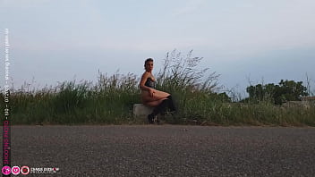 Preview 4 of Rani Degrey - Shooting porn au bord d&#039_une route