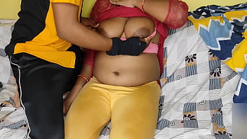 Preview 2 of Smiths Ya - Girlfriend secretly called her boyfriend at home and made him drain her milk