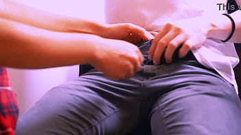 Preview 2 of Ajit Sex - La amiga de mi hermanastra es una chica pechugona que me hace perder el aliento cada vez que se pone un top ajustado.