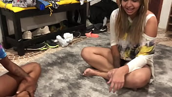 Preview 1 of 8 Yers Girls Xvideos Rape - Joguei o jogo do sexo com minhas amigas colegiais