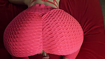 Preview 1 of Olgun Pirno - Fucked Bareback in Ripped Leggings