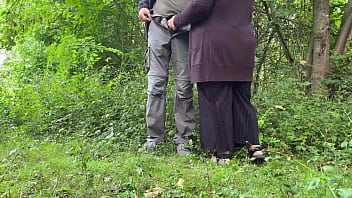 Preview 3 of Sare Bra Xxx - Fingering a fat MILF&#039_s ass while she jerks off my cock in the park