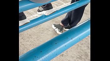 Preview 4 of Chubby Teen Enjoy - Culon Argentino en la estaci&oacute_n de tren