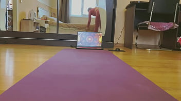 Preview 3 of Indian Sxe Videos Full - йога