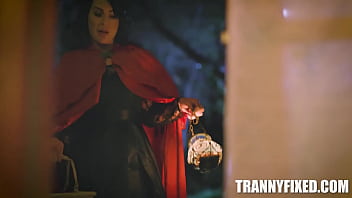 Preview 2 of Seks Tingju - Chanel &amp_ The Wolf Chanel Santini,  Kleio Valentien