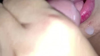 Preview 2 of Mom Son Sex Down Load Free - Mu Pe Pani de Diya Bohat bada Lund hai